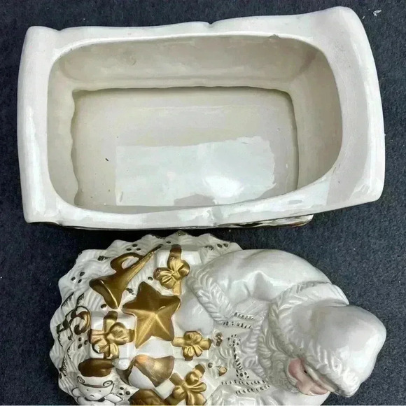 White & Gold Trim Ceramic Santa in Sleigh Cookie Jar World Bazaar's Inc. Xmas - Picture 7 of 10